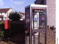 1990s-telephone-box